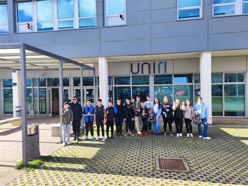 Učenici OŠ Turnić programiraju budućnost u metaverzumu i opuštaju se na Trsatskoj gradini